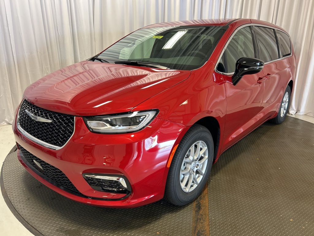 new 2026 Chrysler Pacifica car, priced at $39,499
