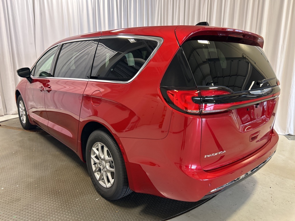 new 2026 Chrysler Pacifica car, priced at $39,499