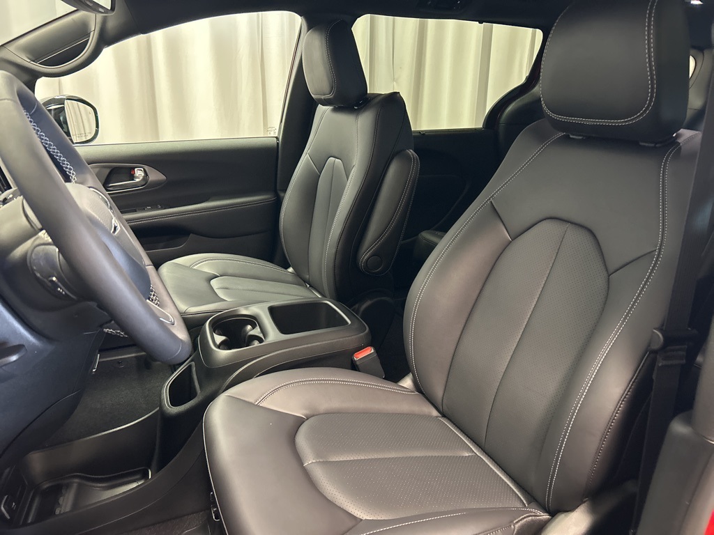 new 2026 Chrysler Pacifica car, priced at $39,499