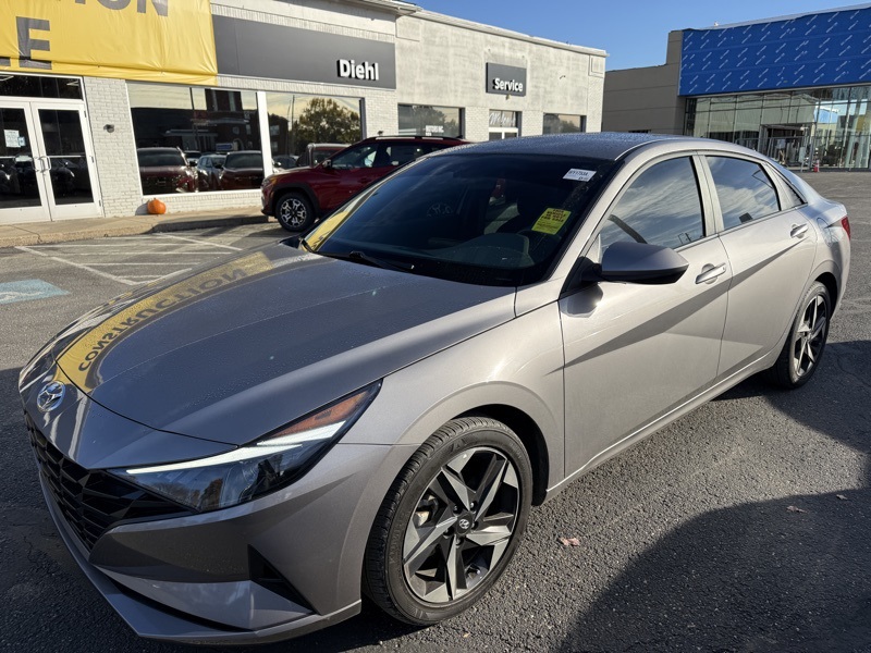 Used 2023 Hyundai Elantra SEL with VIN KMHLS4AG2PU558781 for sale in Sharon, PA