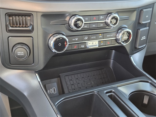 New 2025 Ford F-150 XLT 4D SuperCrew