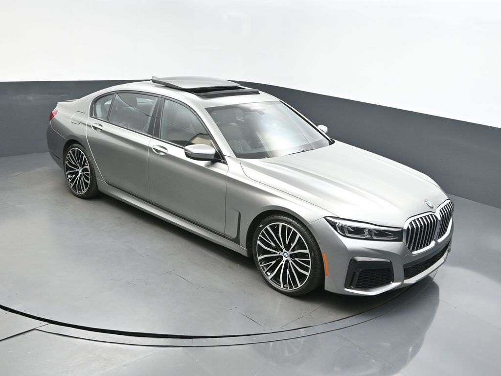 2022 Donington Gray Metallic BMW 7 Series 740i Sedan