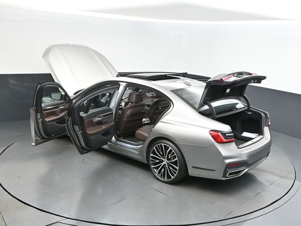 2022 Donington Gray Metallic BMW 7 Series 740i RWD Sedan
