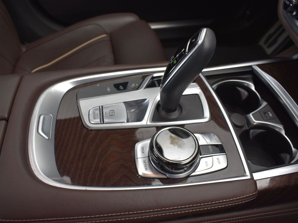 2022 Donington Gray Metallic BMW 7 Series 740i RWD Sedan