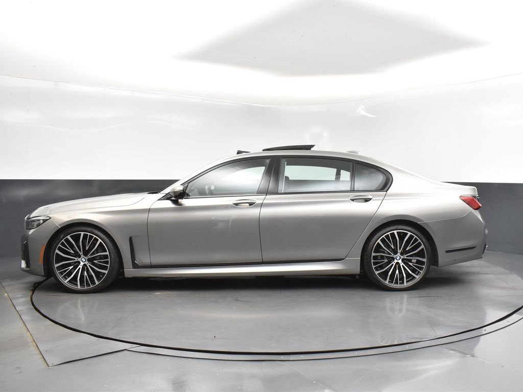 2022 Donington Gray Metallic BMW 7 Series 740i RWD Sedan