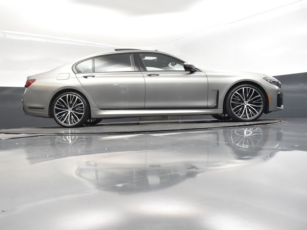 2022 Donington Gray Metallic BMW 7 Series 740i RWD Sedan