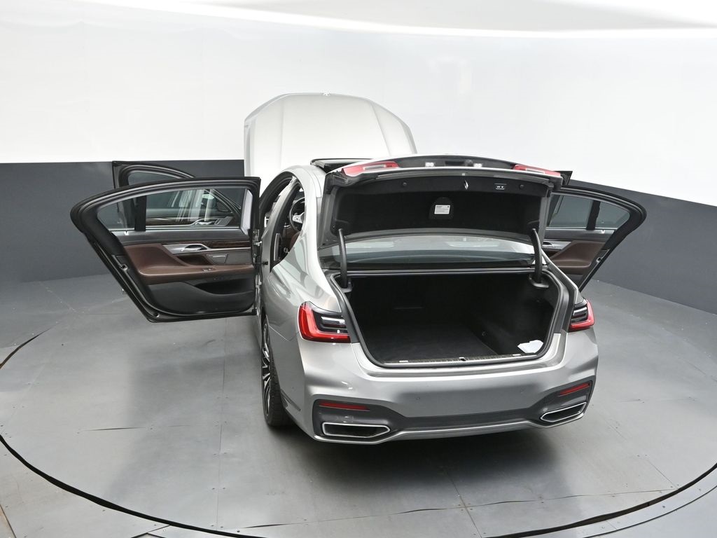 2022 Donington Gray Metallic BMW 7 Series 740i RWD Sedan
