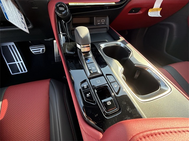 2025 Lexus NX 350 F SPORT Handling AWD photo 19