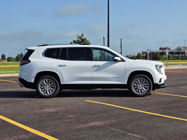 2025 GMC Acadia Denali