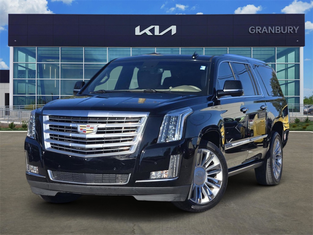 2018 Cadillac Escalade ESV Platinum's photo
