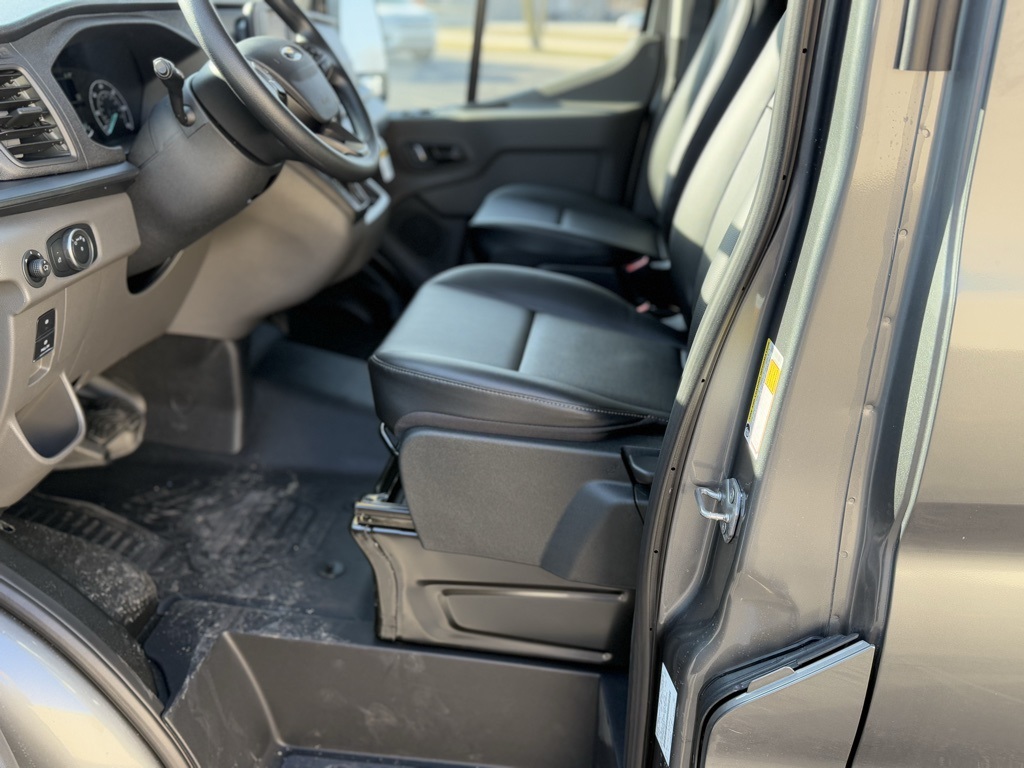 2024 Ford Transit Cargo Van photo 3
