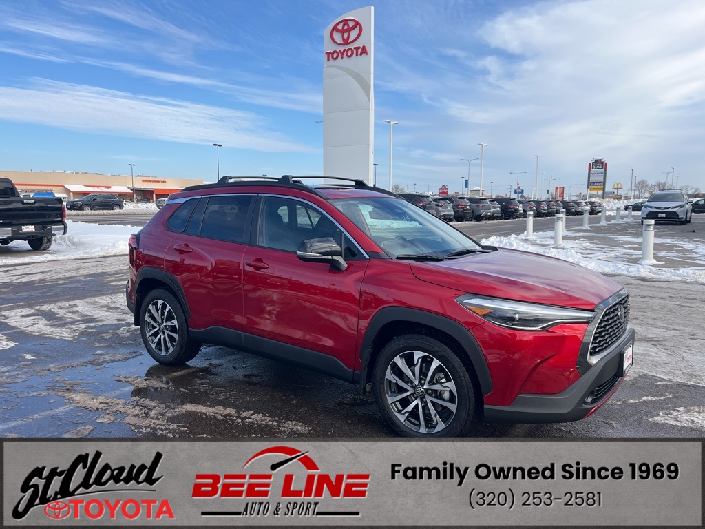 2025 Toyota Corolla Cross XLE's photo