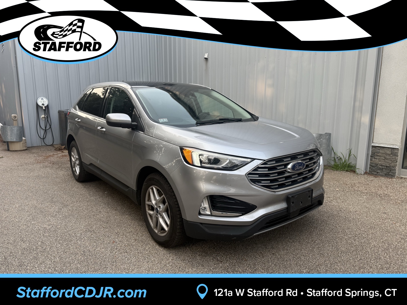2022 Iconic Silver Metallic Ford Edge SEL SUV