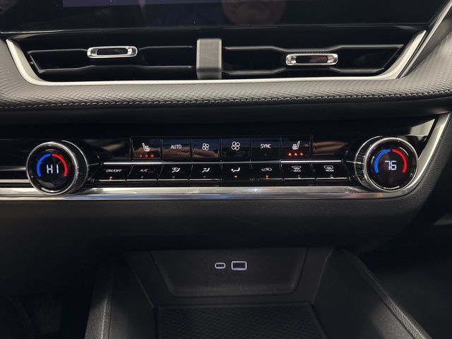 used 2025 Chevrolet Equinox car, priced at $25,988