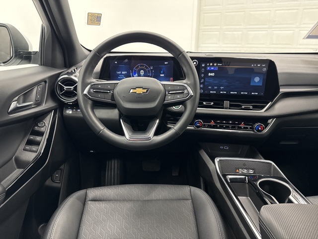 used 2025 Chevrolet Equinox car, priced at $25,988