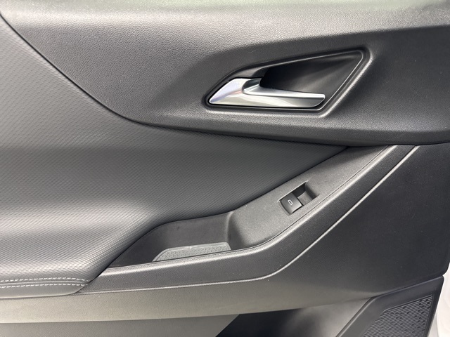 used 2025 Chevrolet Equinox car, priced at $25,988