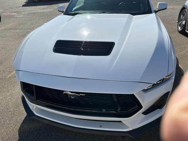 2025 Ford Mustang GT Premium's photo