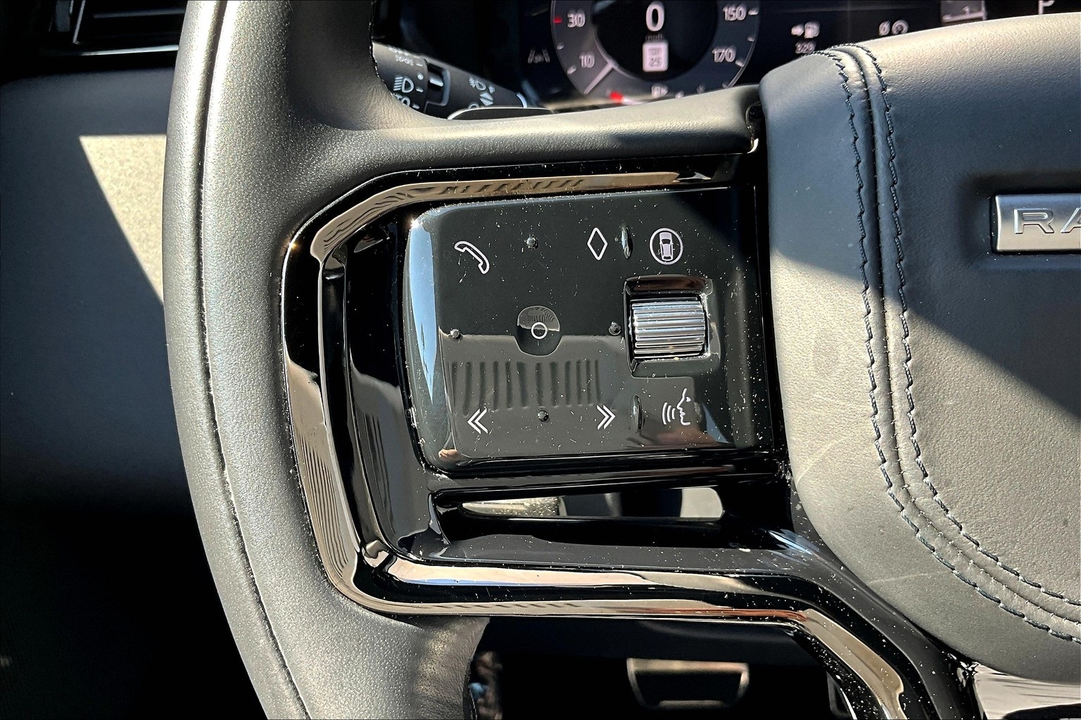 Range Rover Velar P250 Dynamic SE