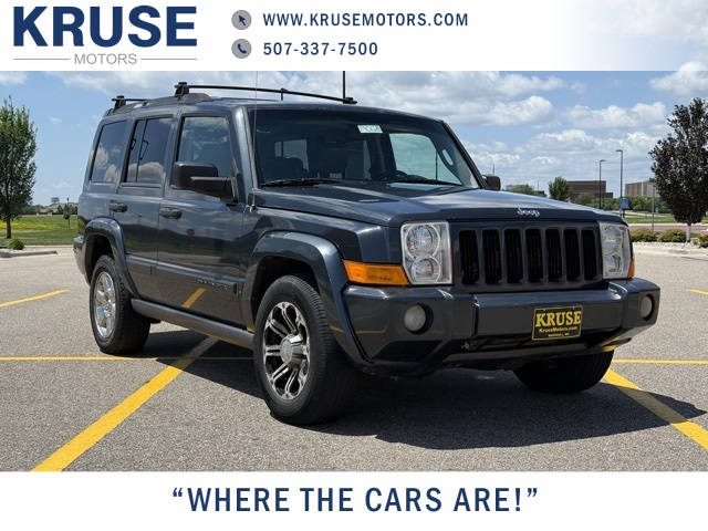 2006 Jeep Commander Base