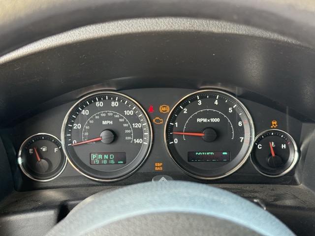 2006 Jeep Commander Base