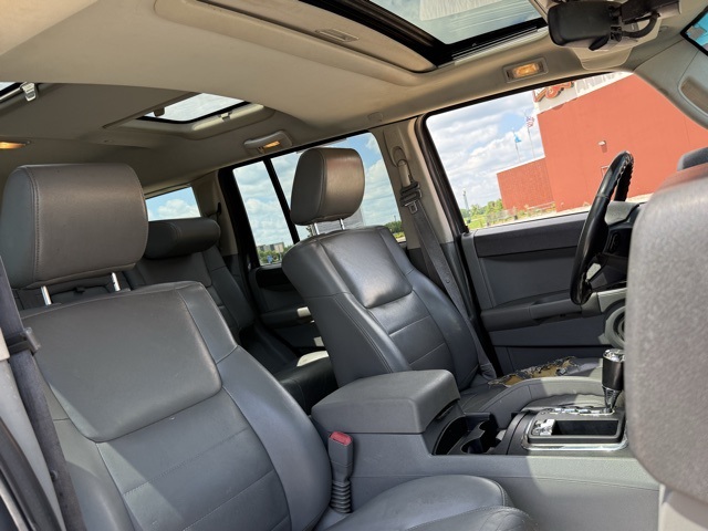 2006 Jeep Commander Base