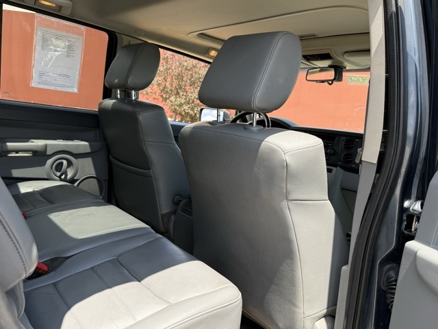 2006 Jeep Commander Base