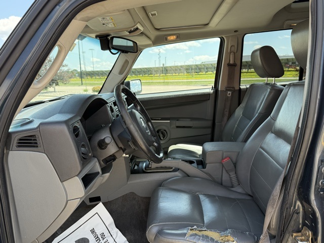 2006 Jeep Commander Base