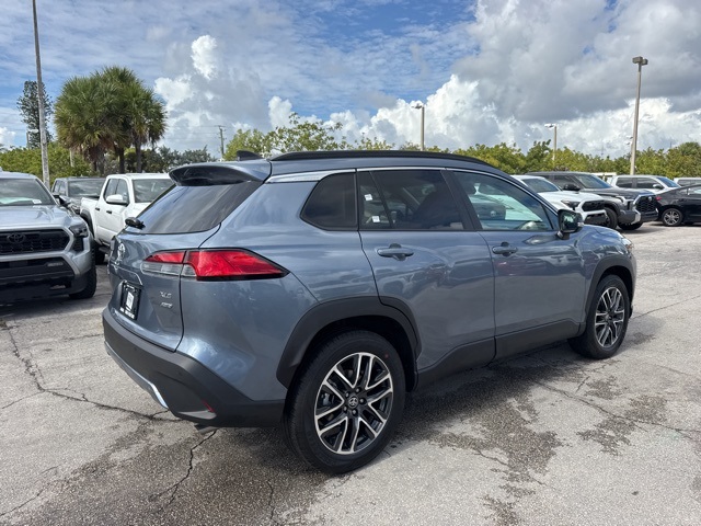 2026 Toyota Corolla Cross XLE photo 3