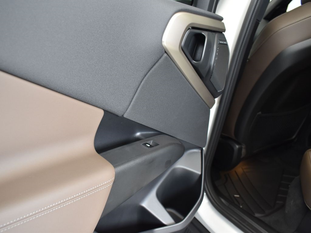 2025 Mineral White Metallic BMW X3 30 xDrive AWD SUV