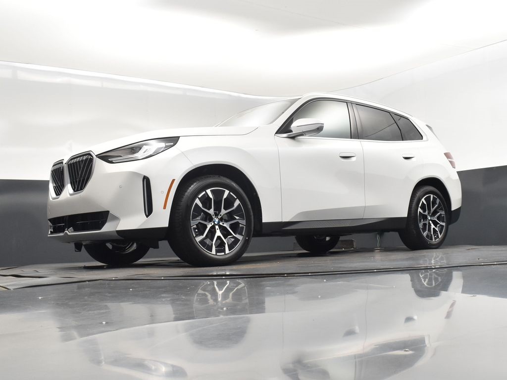 2025 Mineral White Metallic BMW X3 30 xDrive AWD SUV