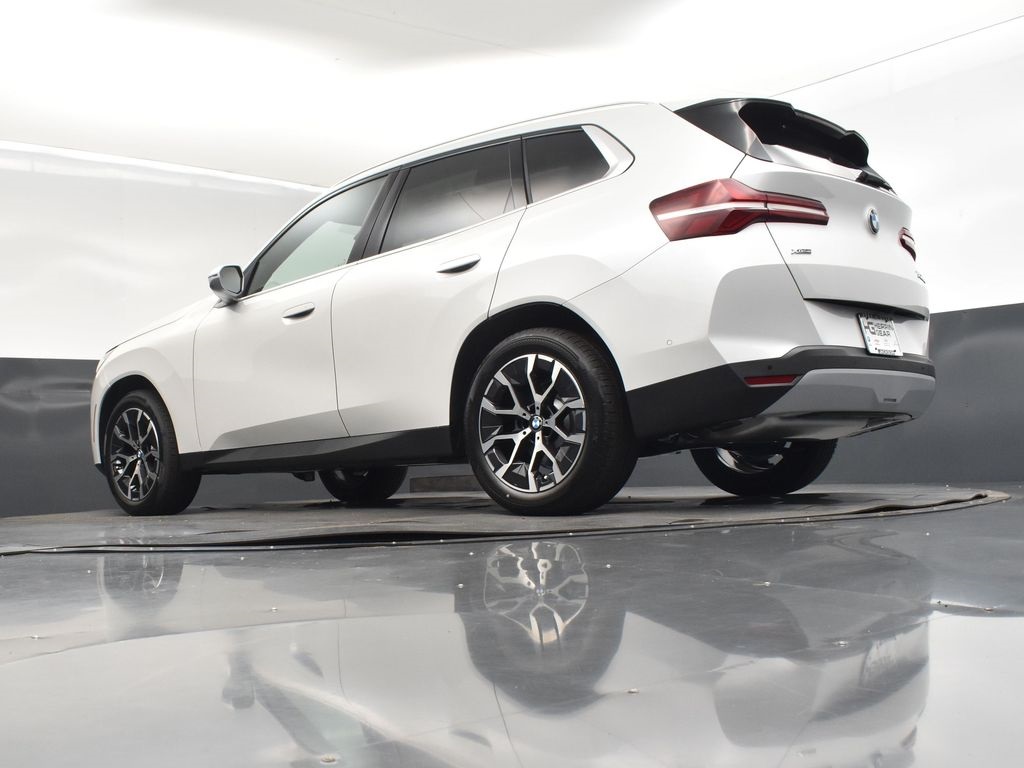 2025 Mineral White Metallic BMW X3 30 xDrive AWD SUV