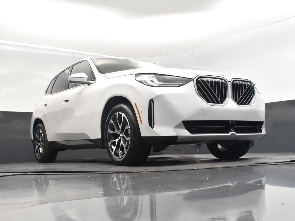 2025 Mineral White Metallic BMW X3 30 xDrive AWD SUV