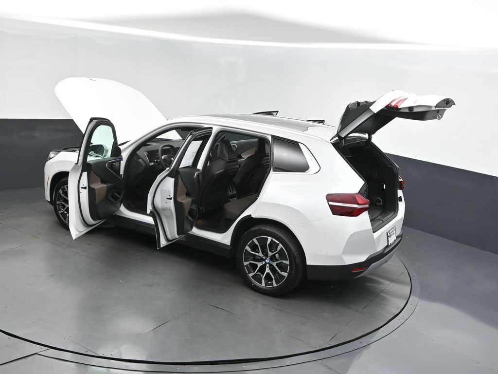2025 Mineral White Metallic BMW X3 30 xDrive AWD SUV