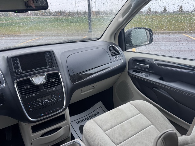 2012 Chrysler Town & Country Touring