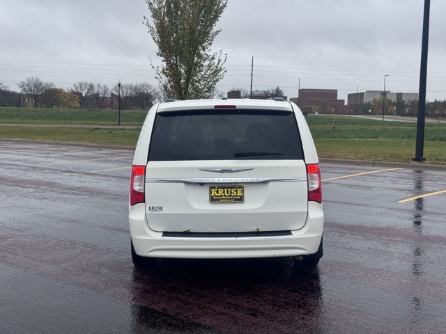 2012 Chrysler Town & Country Touring