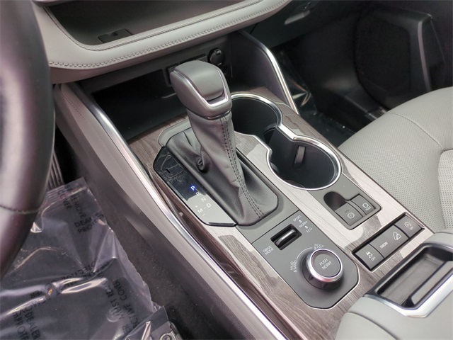 used 2021 Toyota Highlander car, priced at $34,811