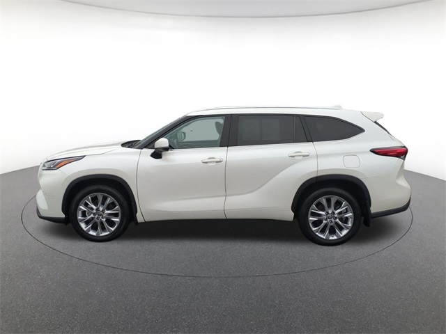 used 2021 Toyota Highlander car, priced at $34,811