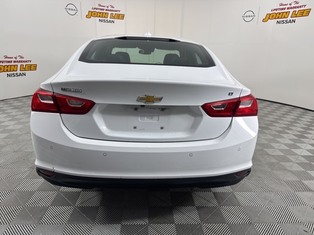 2017 Summit White Chevrolet Malibu LT FWD Sedan