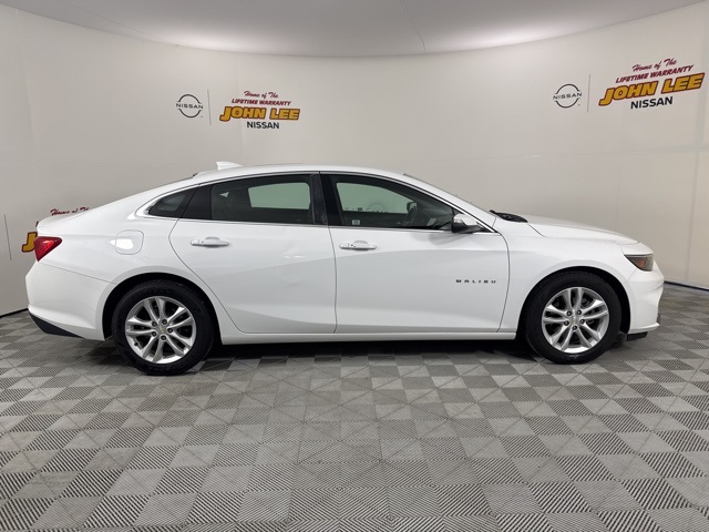 2017 Summit White Chevrolet Malibu LT FWD Sedan