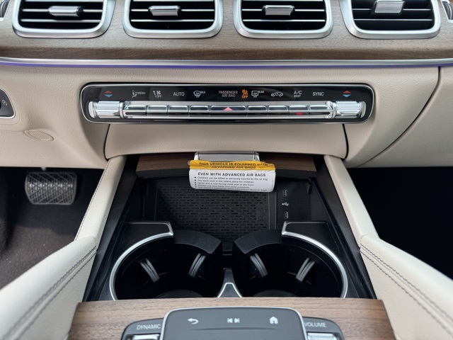 2025 Mercedes Benz GLS 450 4MATIC photo 17