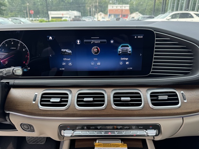 2025 Mercedes Benz GLS 450 4MATIC photo 18