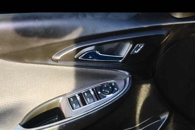 used 2019 Chevrolet Malibu car, priced at $15,424