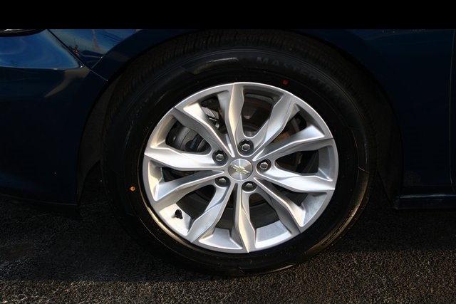 used 2019 Chevrolet Malibu car, priced at $15,424