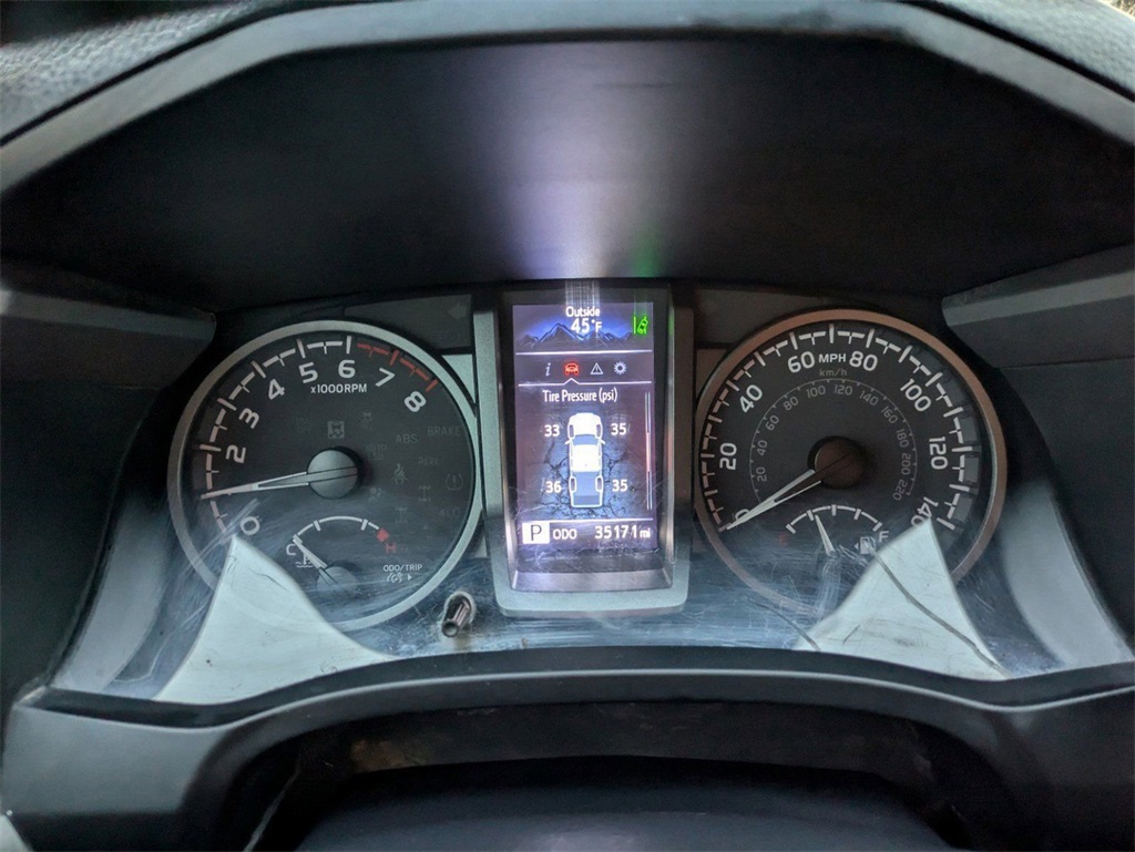 2023 Toyota Tacoma TRD Off-Road photo 13