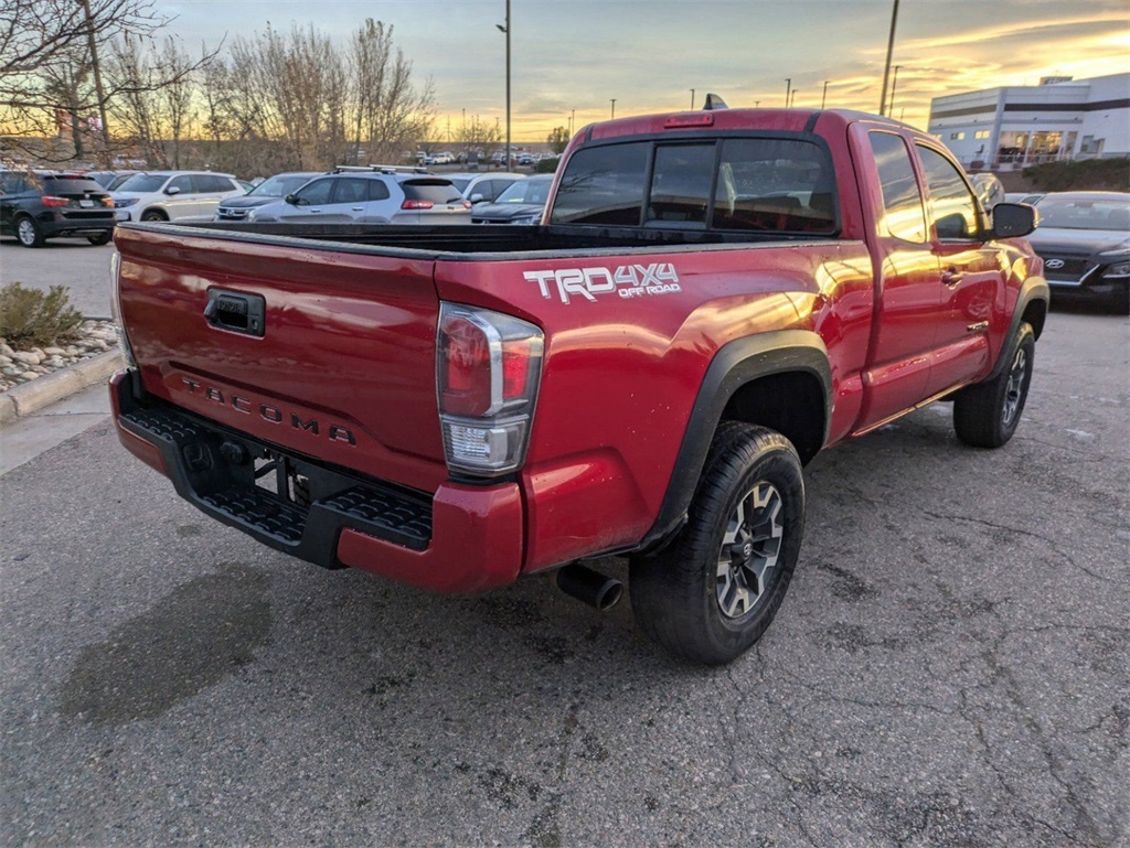 2023 Toyota Tacoma TRD Off-Road photo 2