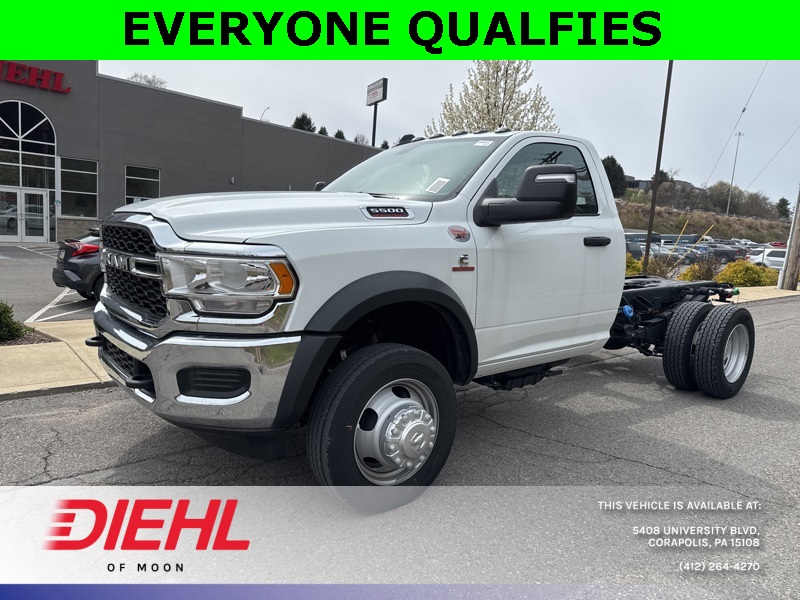 2024 Ram 5500 Tradesman photo 3