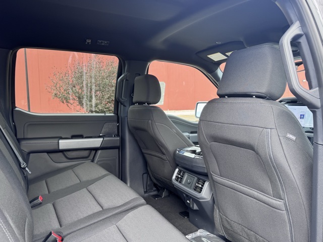 2025 Ford F-150 XLT photo 25