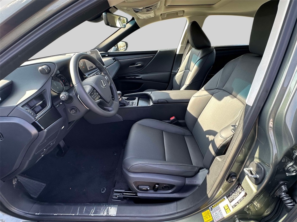 new 2025 Lexus ES car, priced at $47,675