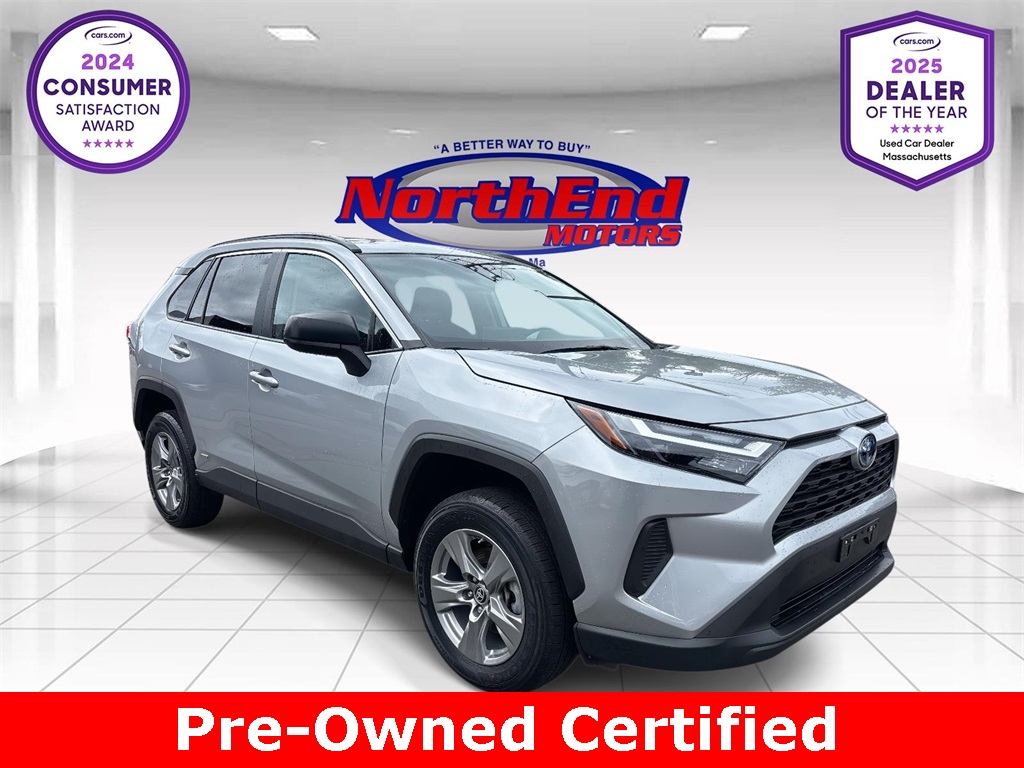 2024 Silver Sky Metallic Toyota RAV4 LE SUV
