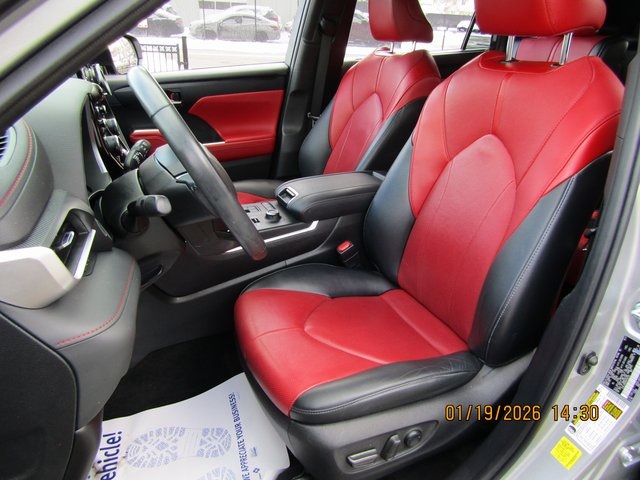 used 2022 Toyota Highlander car